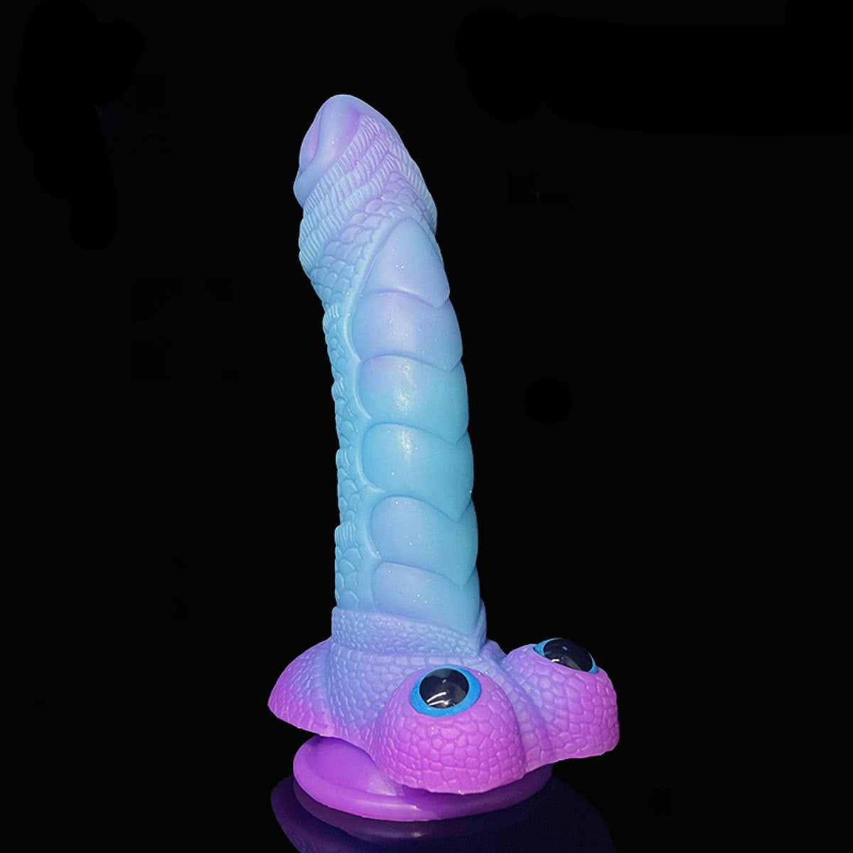 MONSTER DILDO KNOTTED SILICONR 9 INCH LUMINOUS